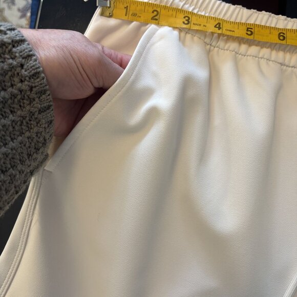 Athleta Promenade Cargo Pant size Medium Magnolia White, Elastic Waist & Pockets - Picture 8 of 14